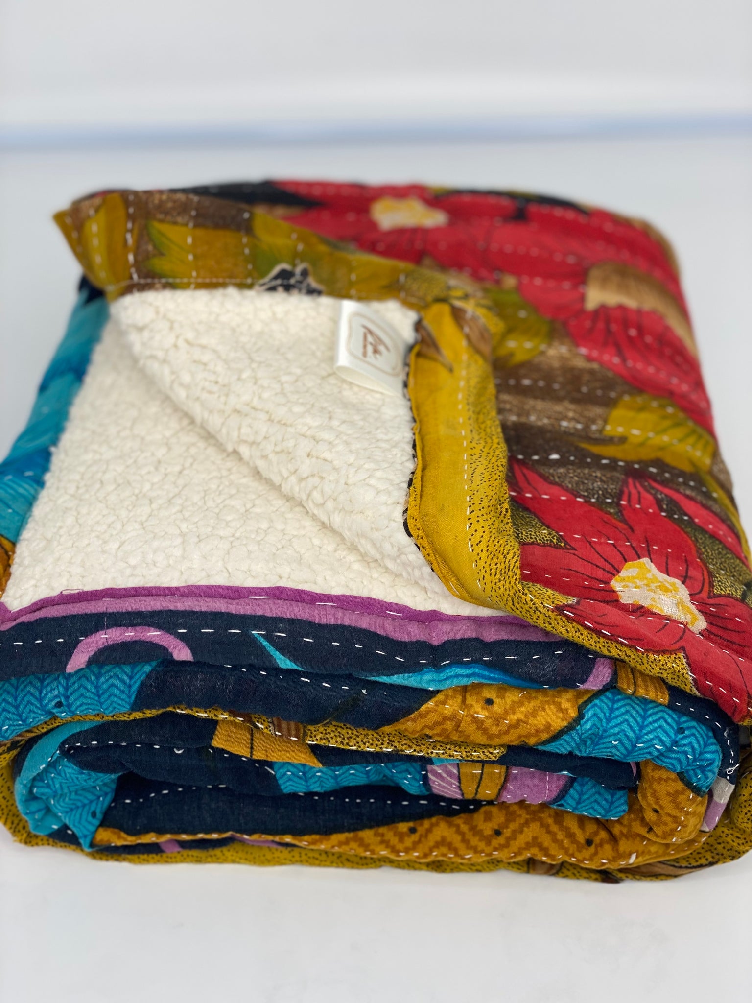 Dixie - Kantha Sherpa Throw